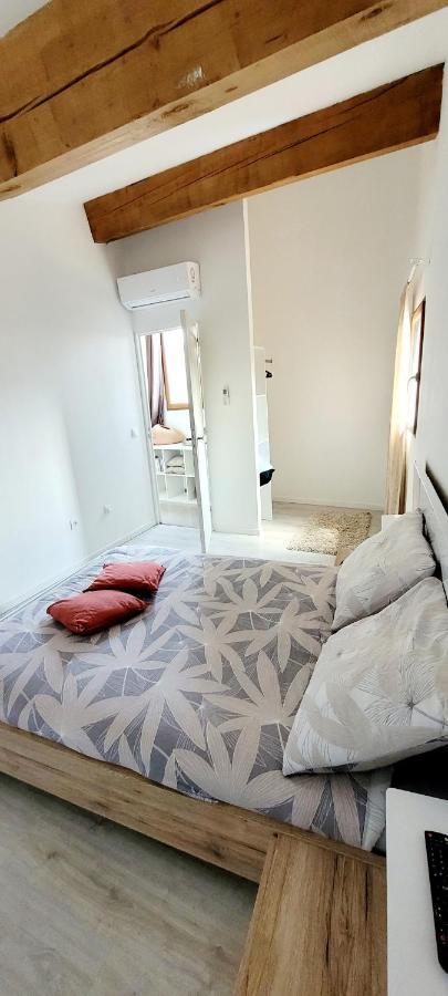 Charmant Duplex Au Coeur Du Village كوتيغانس المظهر الخارجي الصورة